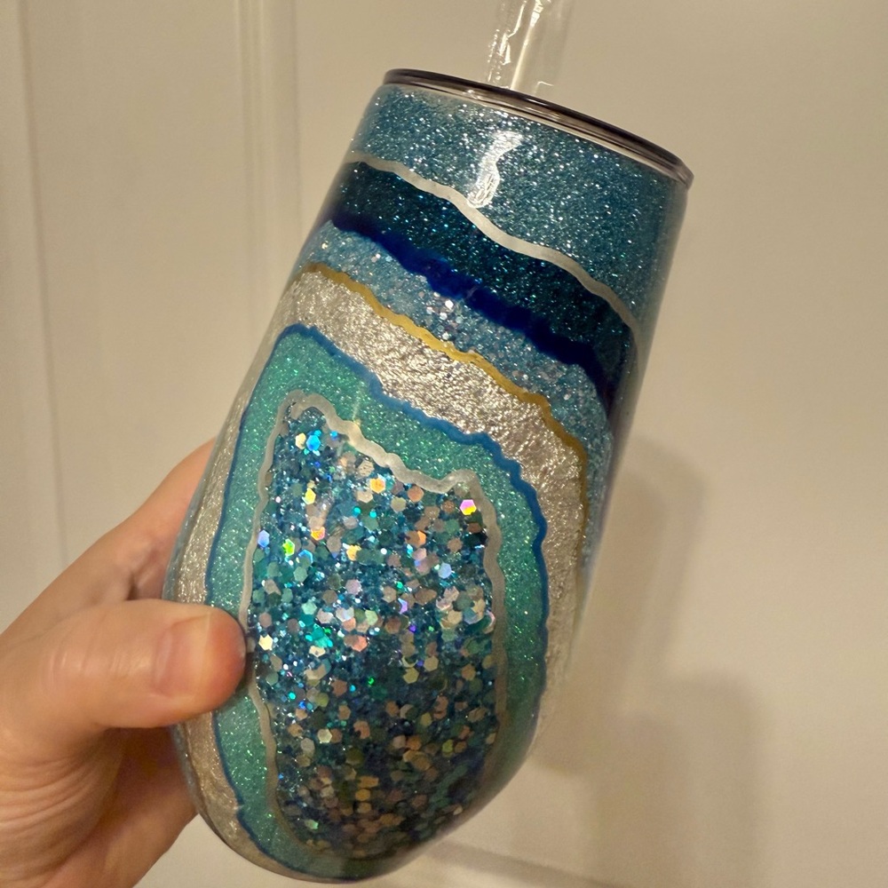 Insulated stainless steel, brand new geode tumbler cup with lid and straw